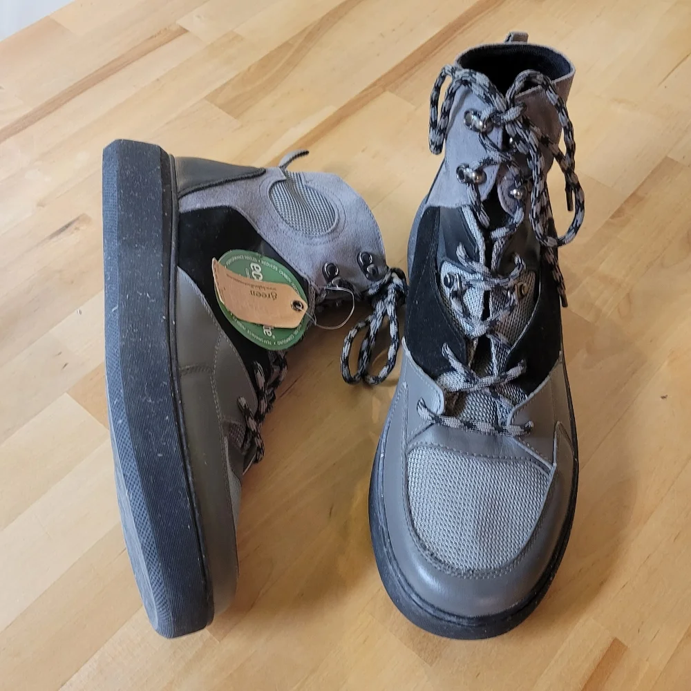 HYBRID Green Label Men's Size 12 Globetrotter Sneaker